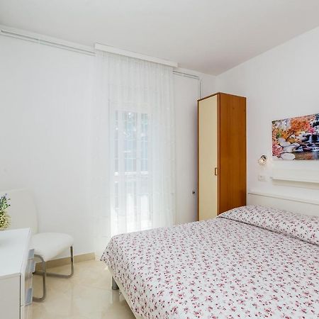 Apartman Vesna Malinska Ngoại thất bức ảnh