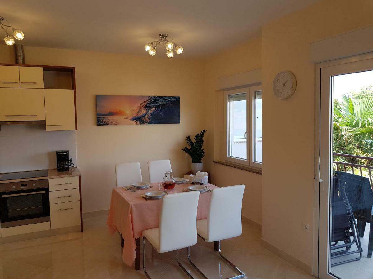 Apartman Vesna Malinska Ngoại thất bức ảnh