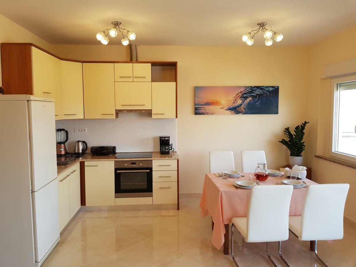 Apartman Vesna Malinska Ngoại thất bức ảnh