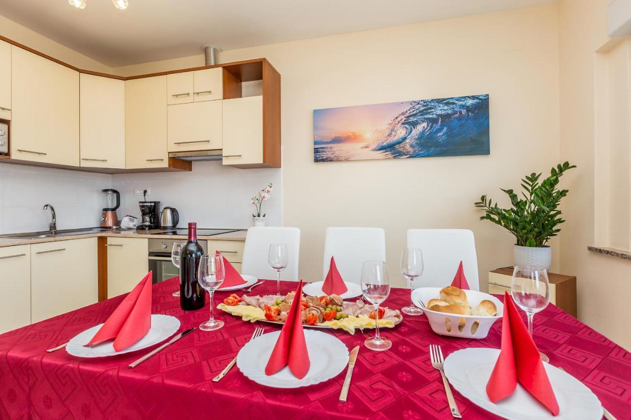 Apartman Vesna Malinska Ngoại thất bức ảnh