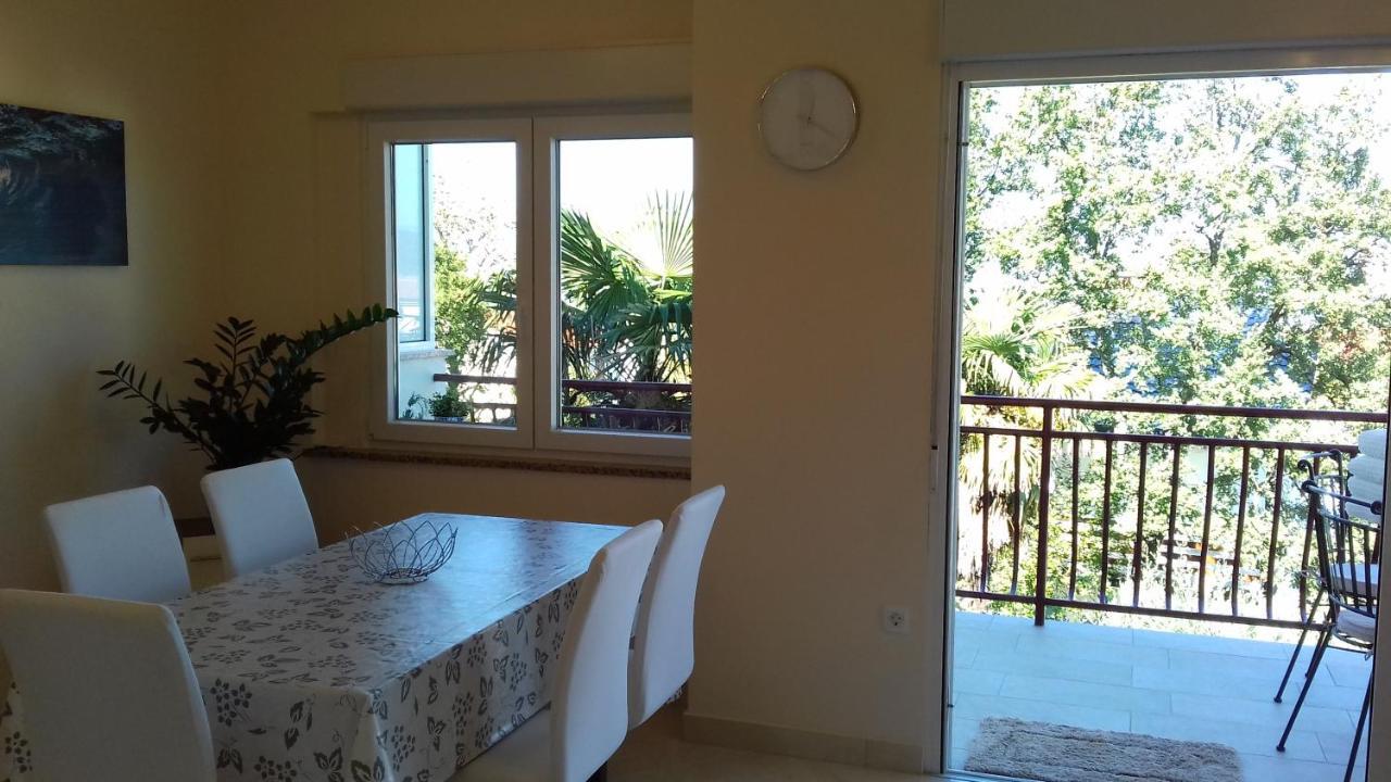 Apartman Vesna Malinska Ngoại thất bức ảnh